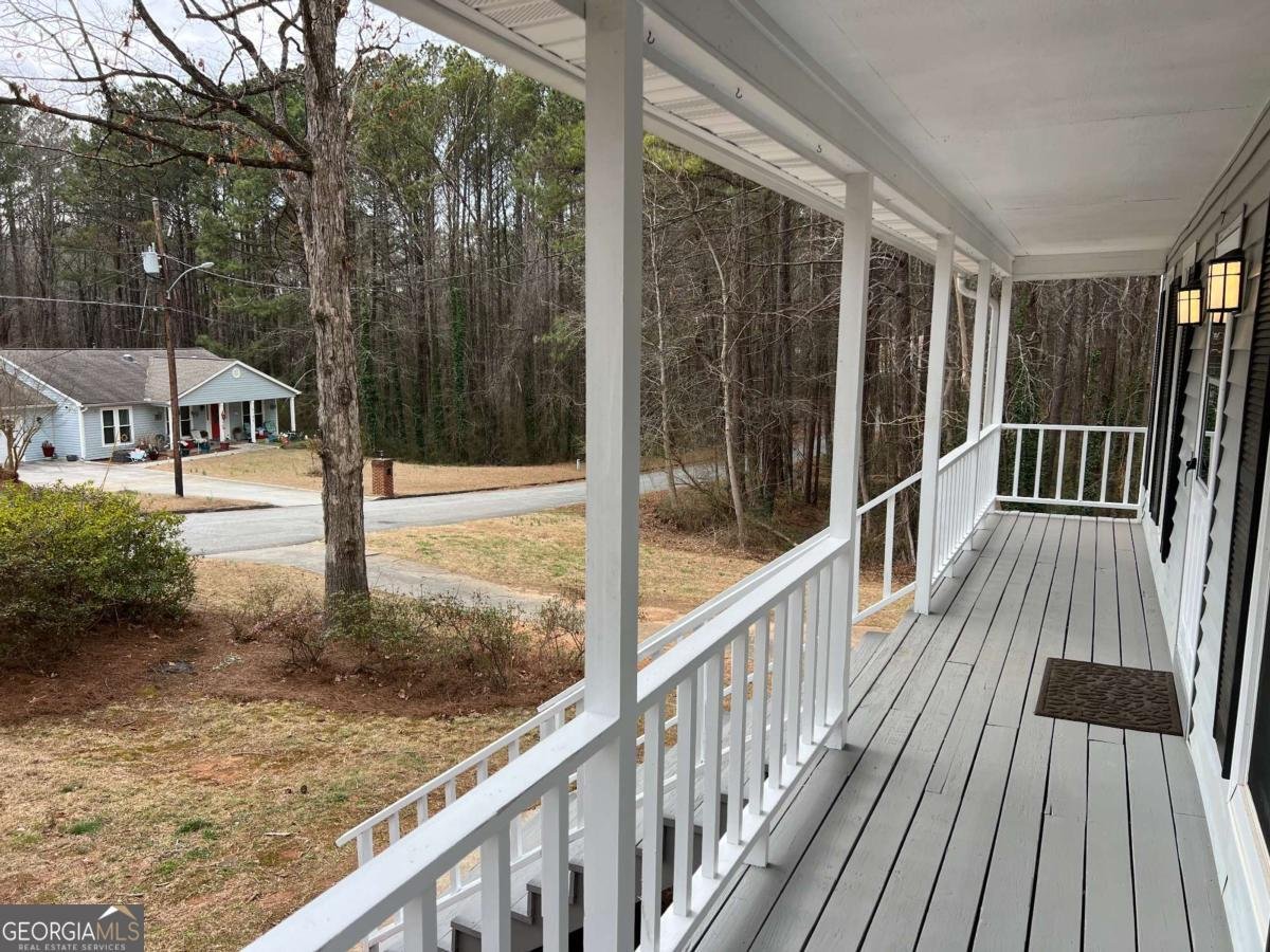 5202 Selene Drive Stone Mountain - Photo 6