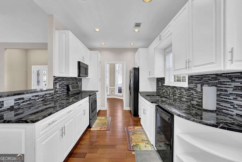 200 Blue Spruce Circle Alpharetta - Photo 9