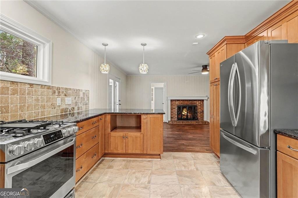 9310 Martins Lake Drive Roswell - Photo 10