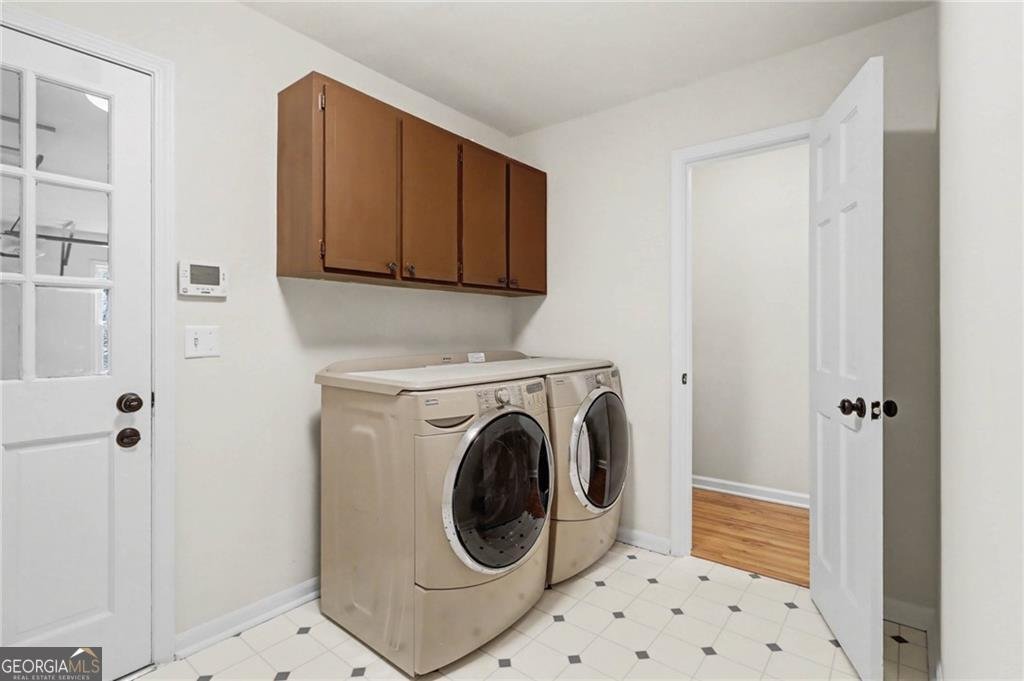 9310 Martins Lake Drive Roswell - Photo 16