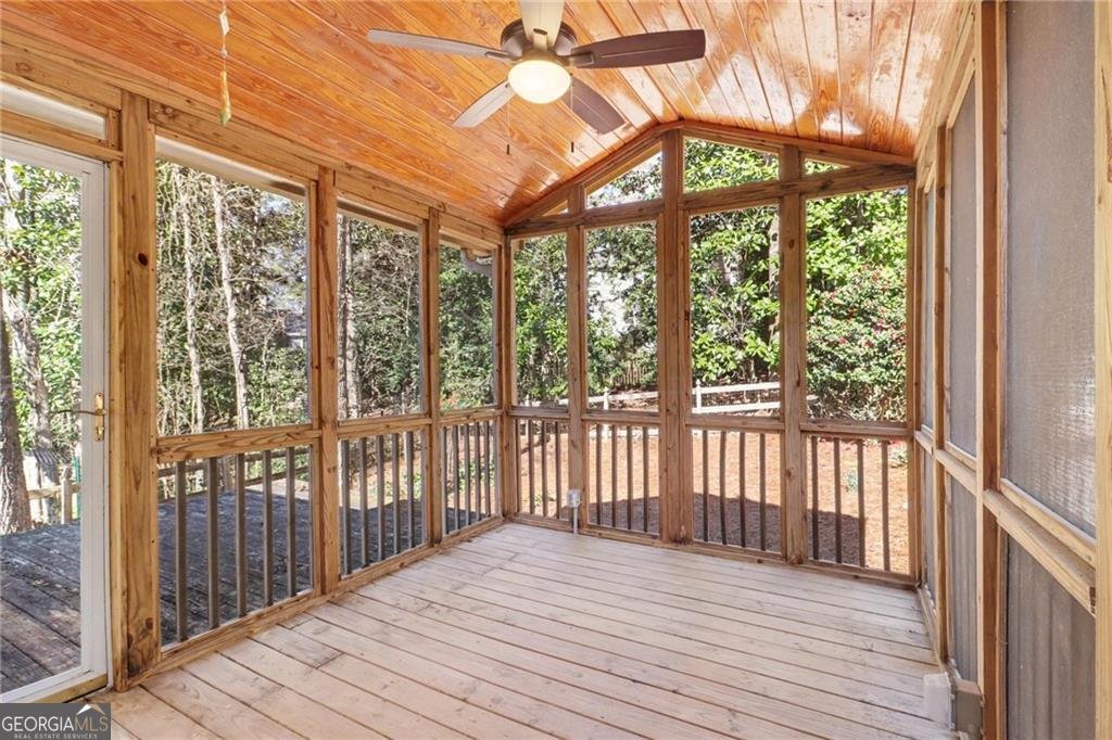 9310 Martins Lake Drive Roswell - Photo 19