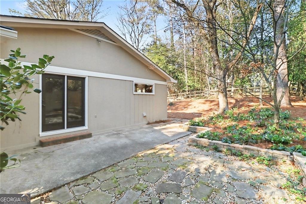 9310 Martins Lake Drive Roswell - Photo 35