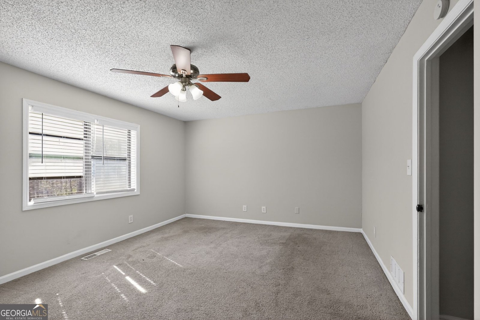 879 Lost Creek Circle Stone Mountain - Photo 28