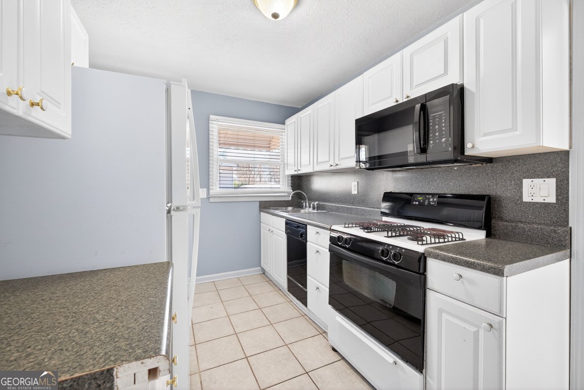 2266 Shallowford Road Atlanta - Photo 6