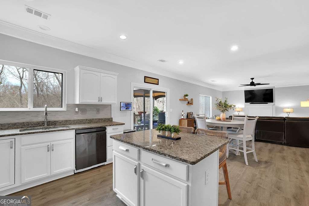 1760 Shire Village Drive Sugar Hill - Photo 10