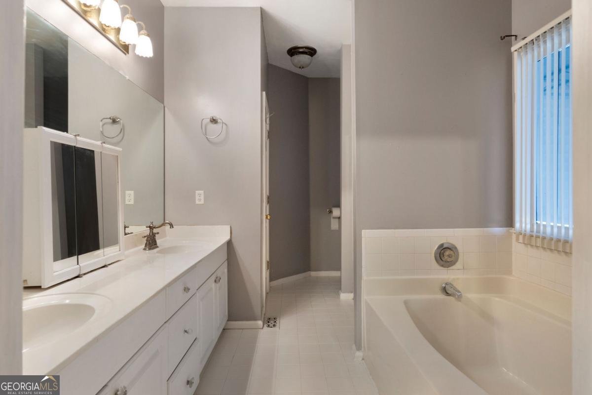 13 Boysenberry Court White - Photo 26