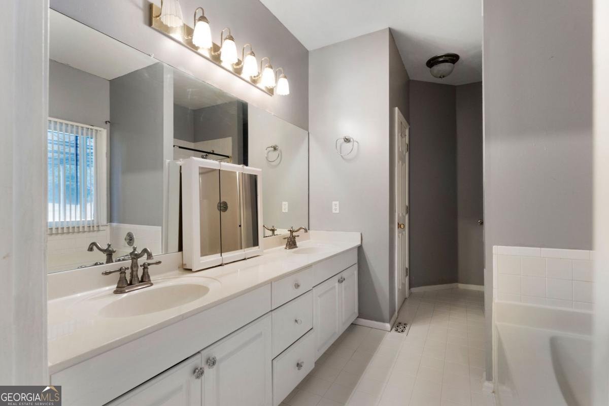 13 Boysenberry Court White - Photo 27