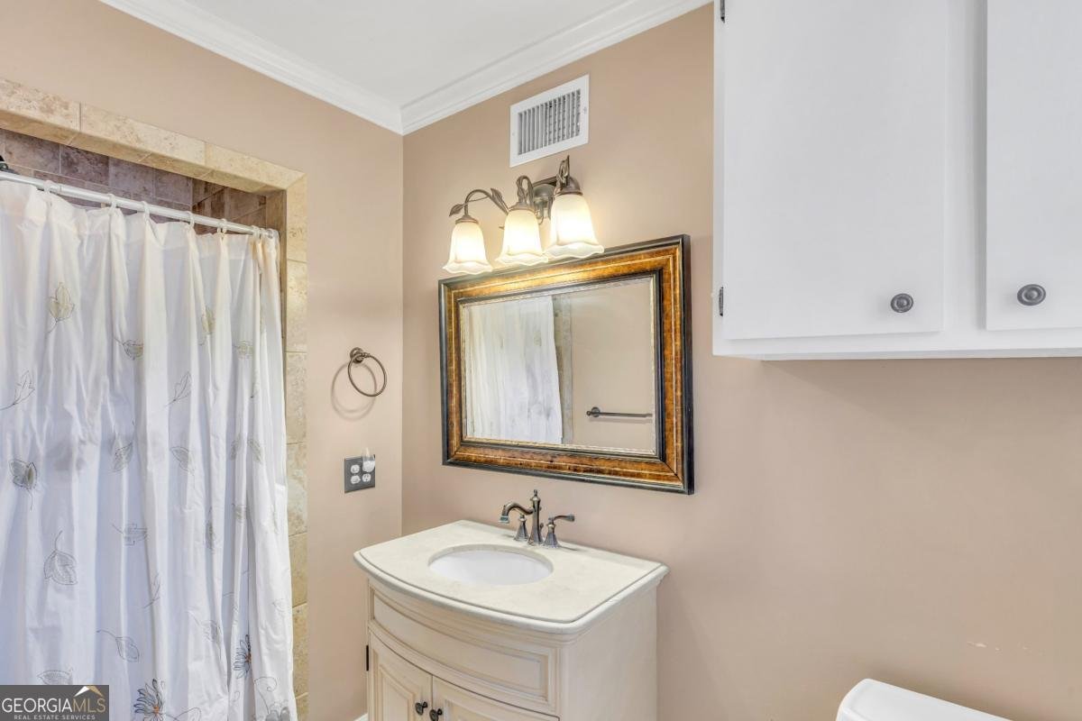 311 Pickwick Road Savannah - Photo 17