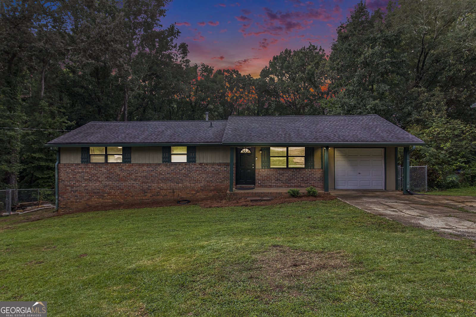 4025 Quail Drive Douglasville - Photo 1