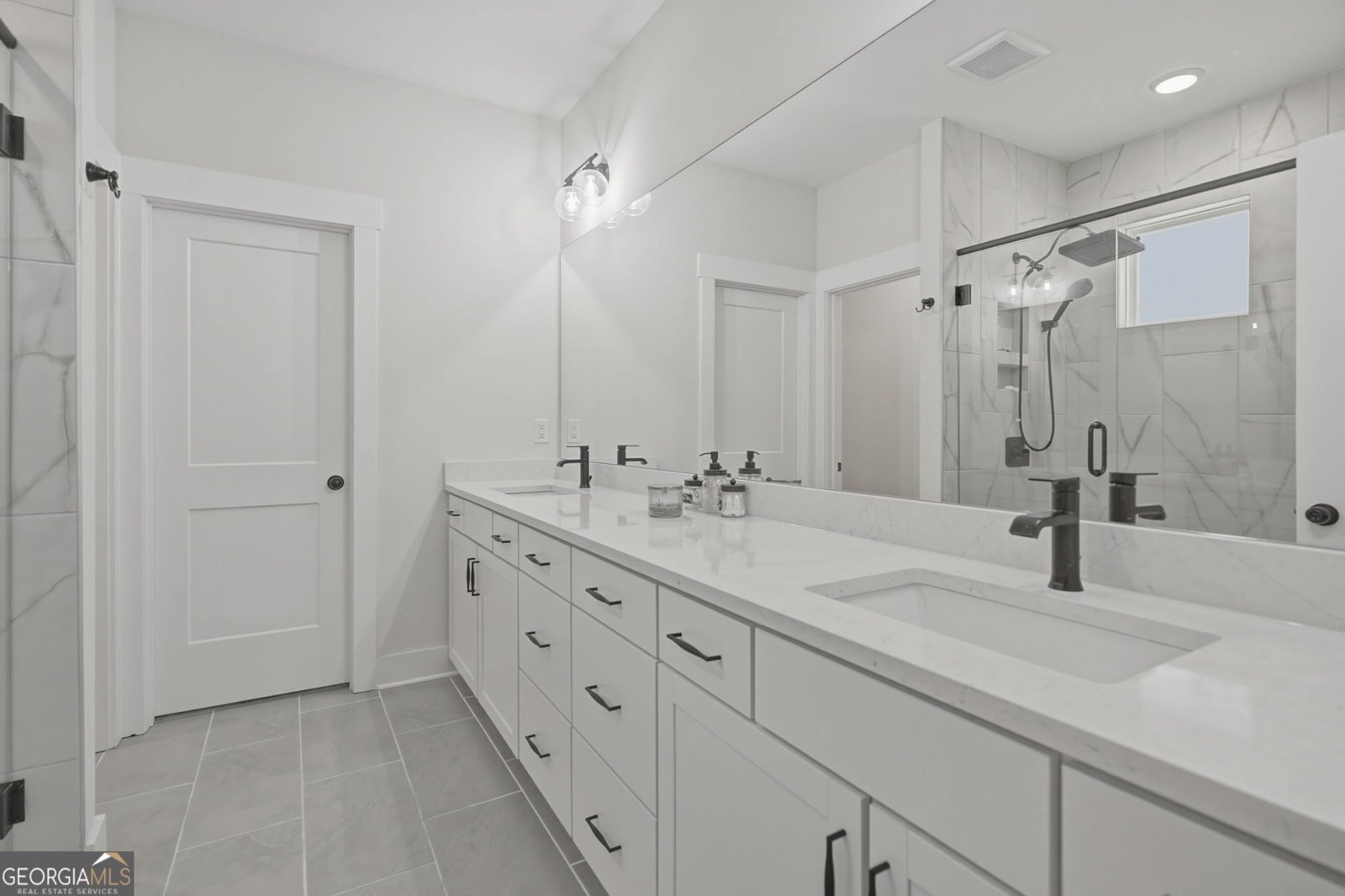 6984 Manchester Drive Flowery Branch - Photo 22