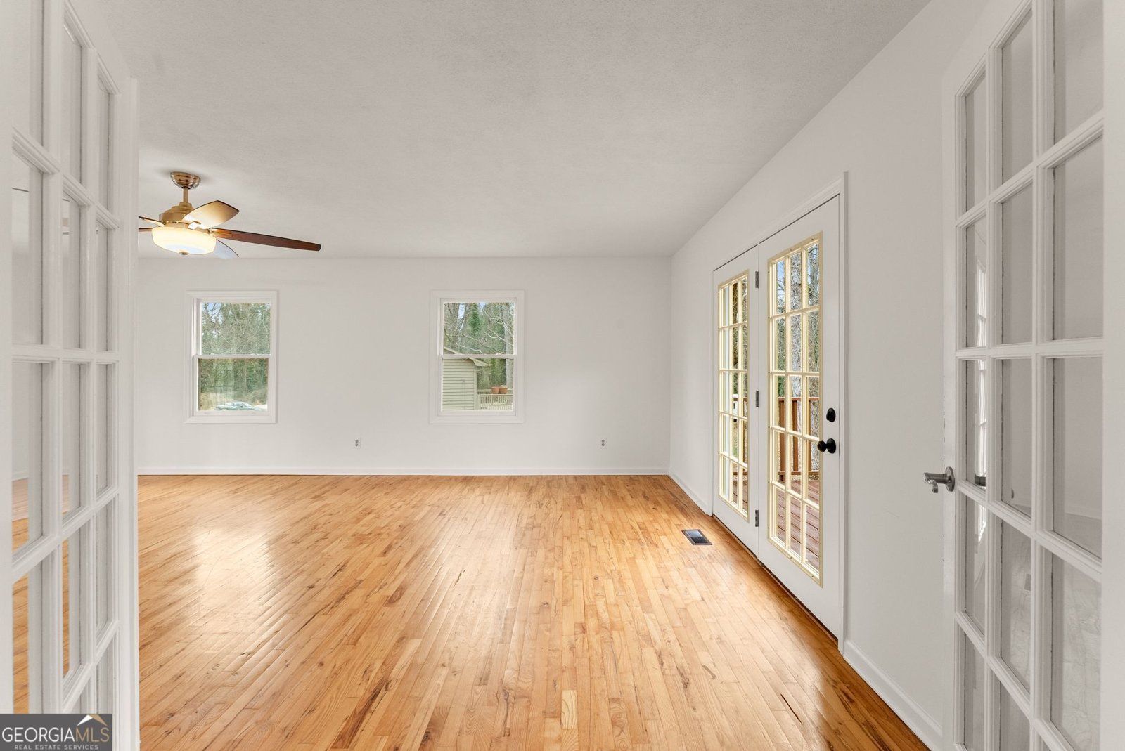 146 Pine Street Cleveland - Photo 10