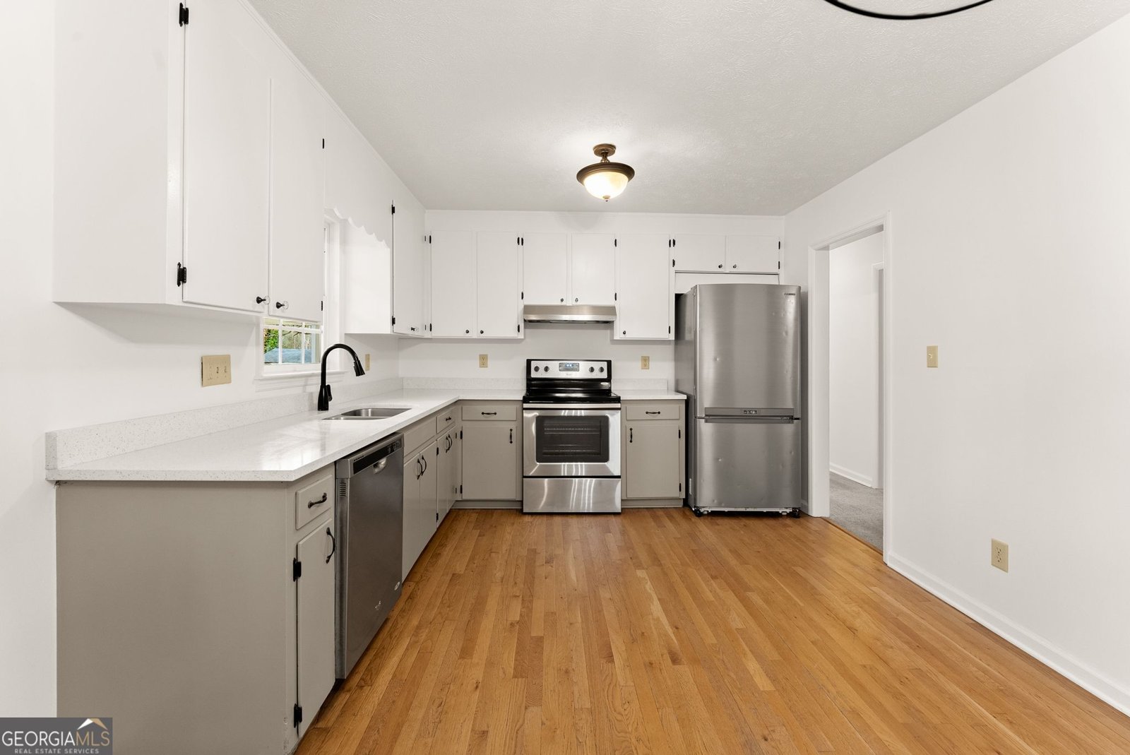 146 Pine Street Cleveland - Photo 12