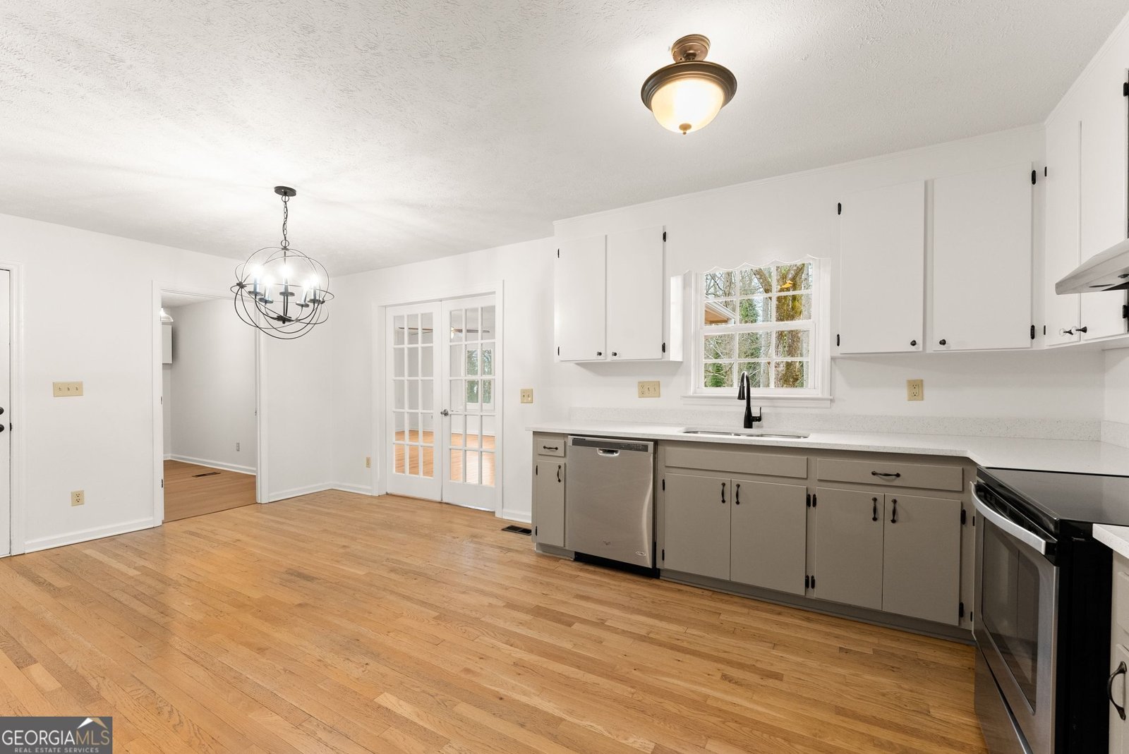 146 Pine Street Cleveland - Photo 13