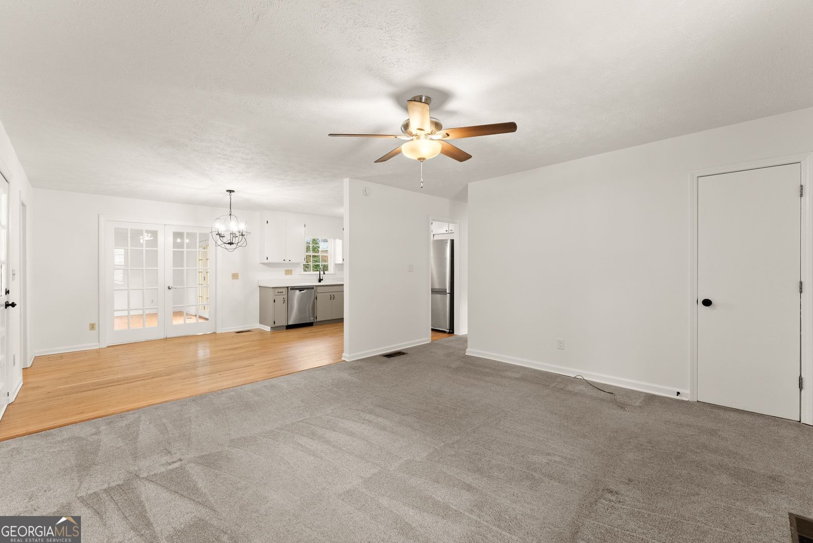 146 Pine Street Cleveland - Photo 8