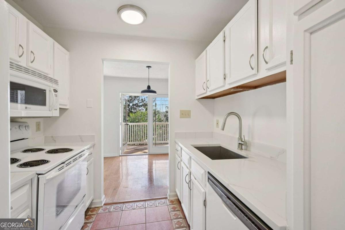 1750 Clairmont Road Decatur - Photo 7