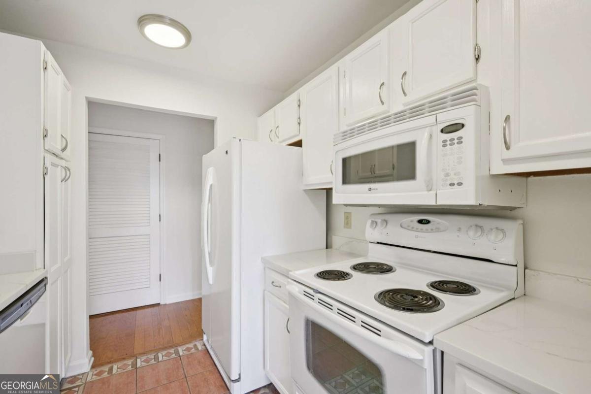 1750 Clairmont Road Decatur - Photo 9