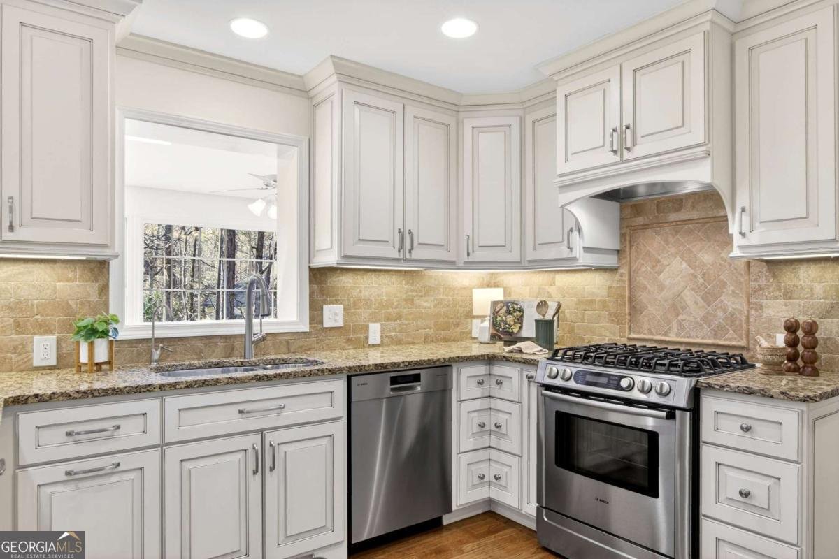 350 Spindle Court Sandy Springs - Photo 11