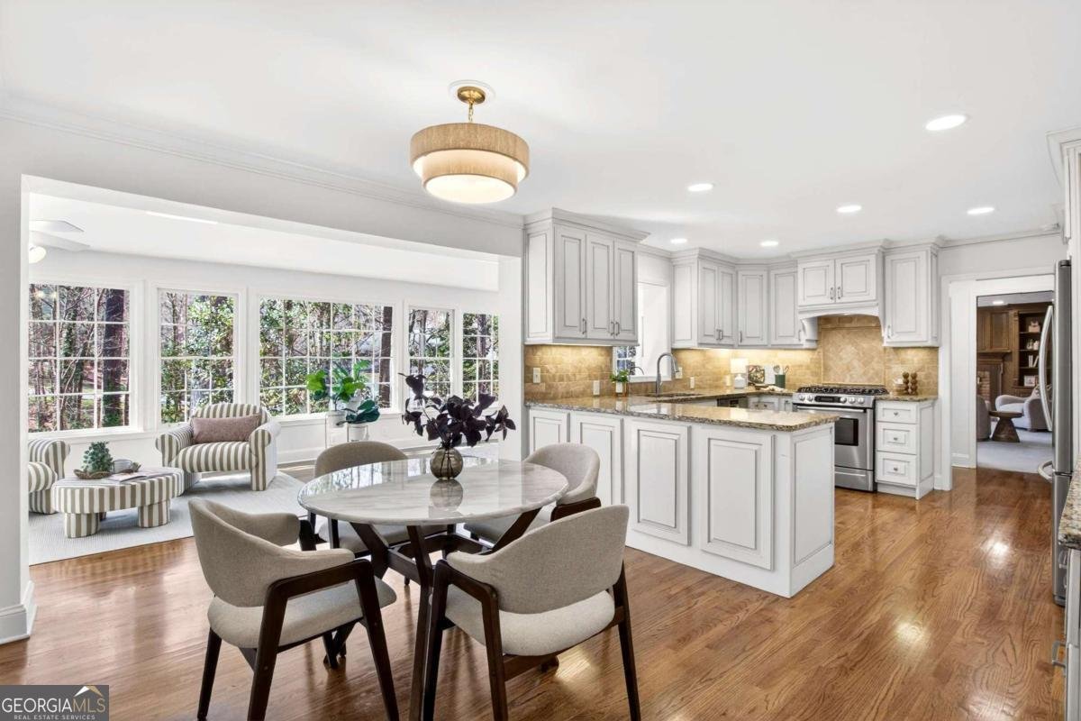 350 Spindle Court Sandy Springs - Photo 9