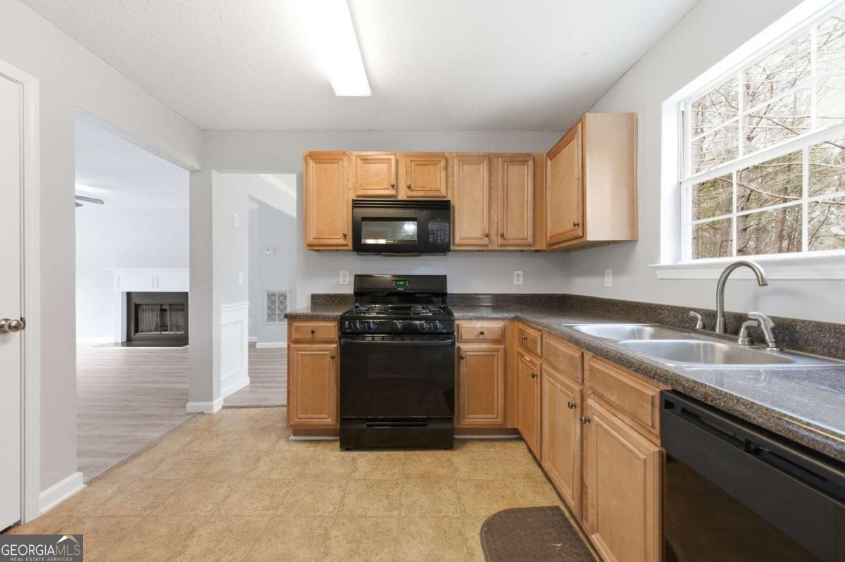 3880 Micah Lane Ellenwood - Photo 10