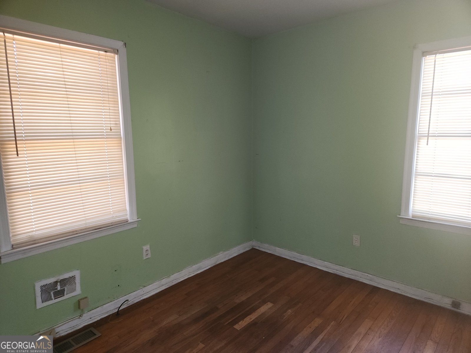 2513 Graywall Street East Point - Photo 9