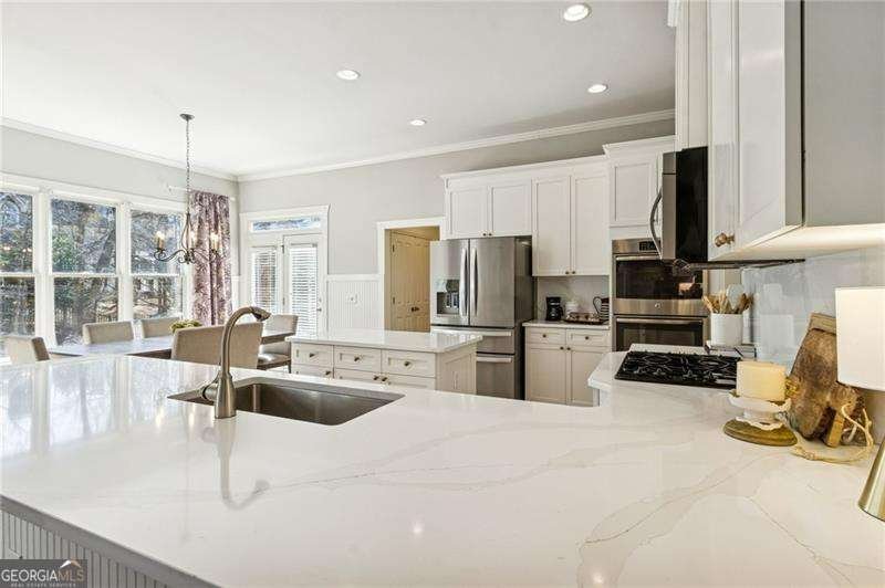 6072 Grand Loop Road Sugar Hill - Photo 18