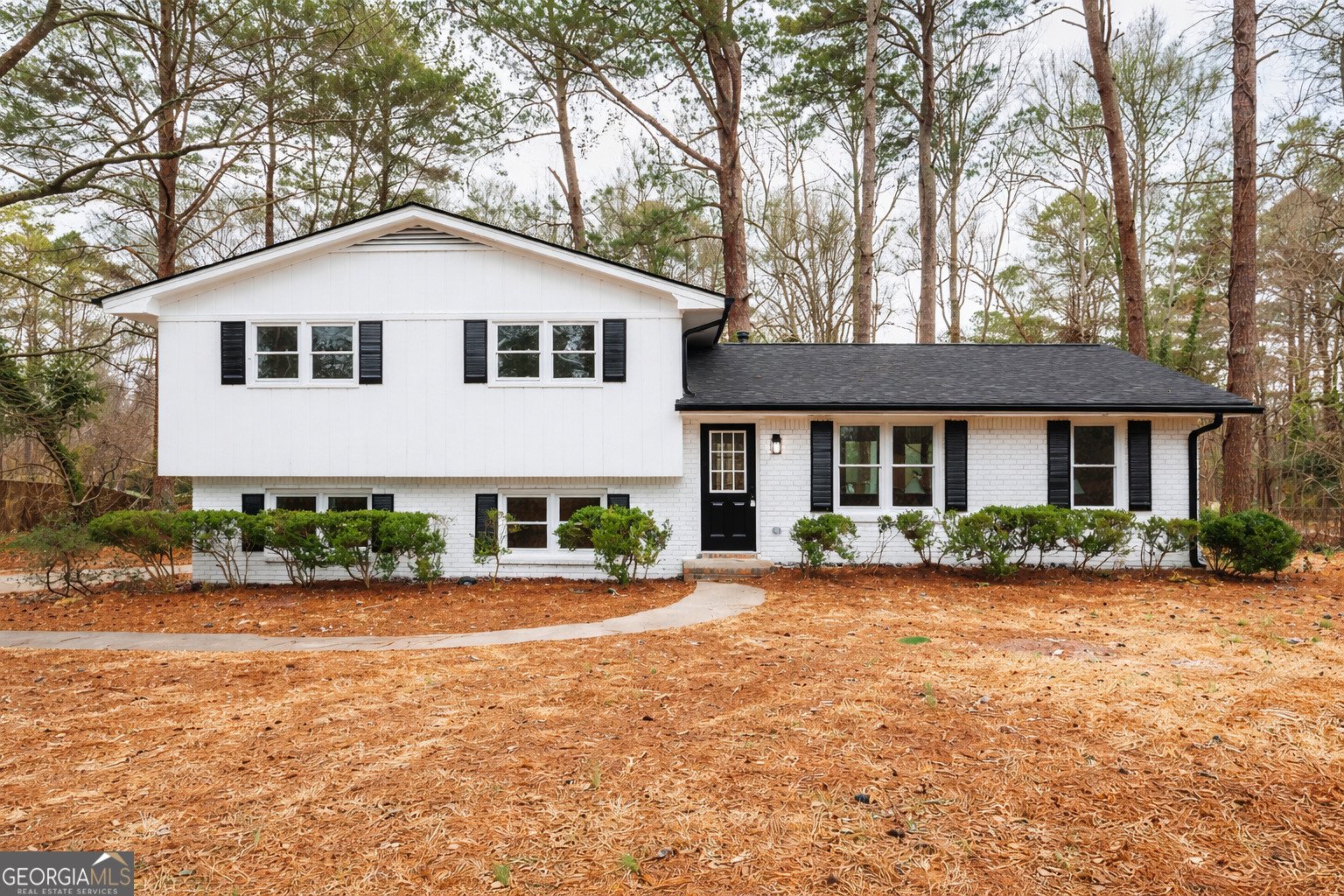 2051 Forest Drive Fayetteville - Photo 1