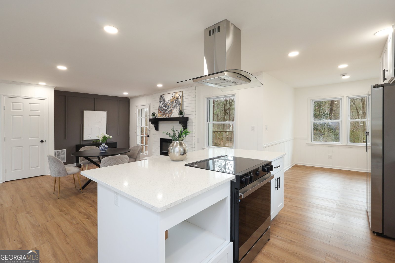 2051 Forest Drive Fayetteville - Photo 7