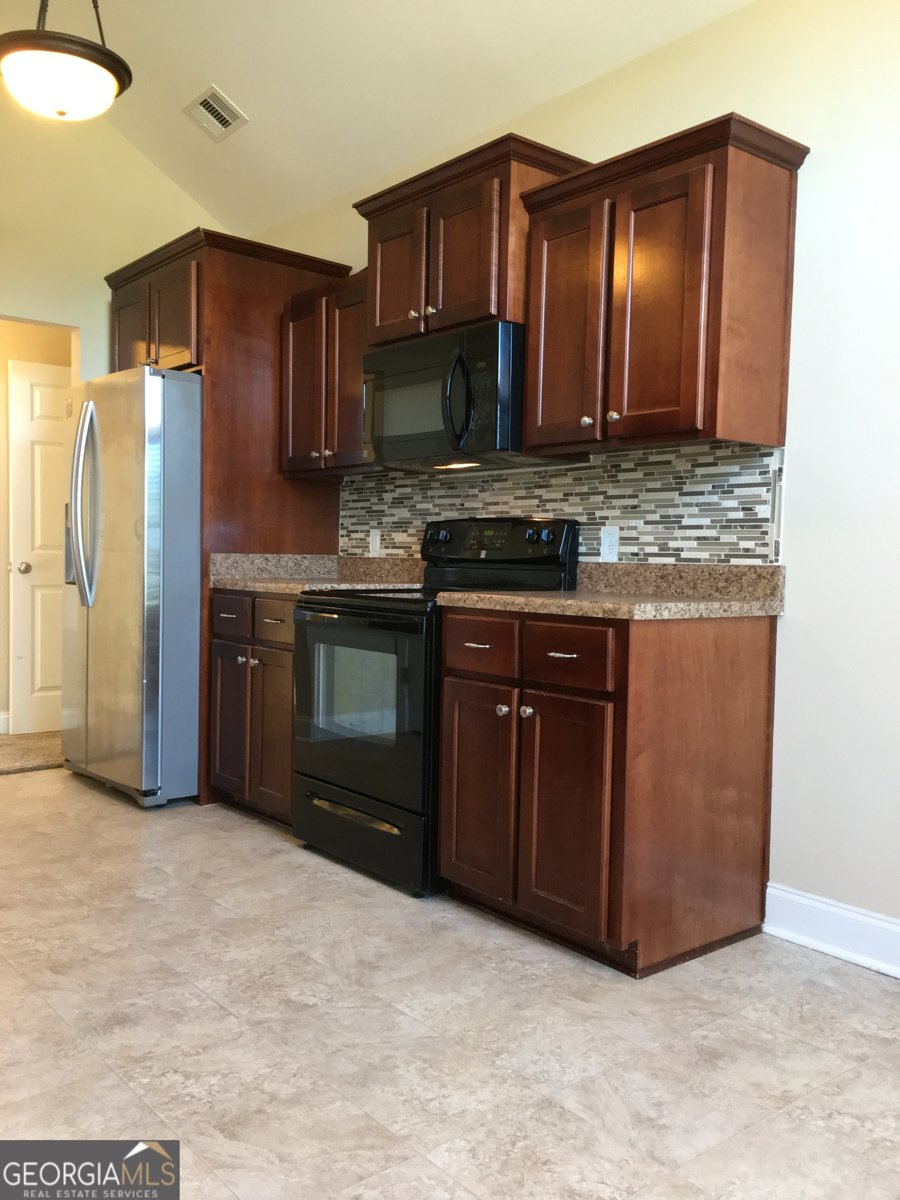 304 Boothill Court Statesboro - Photo 10