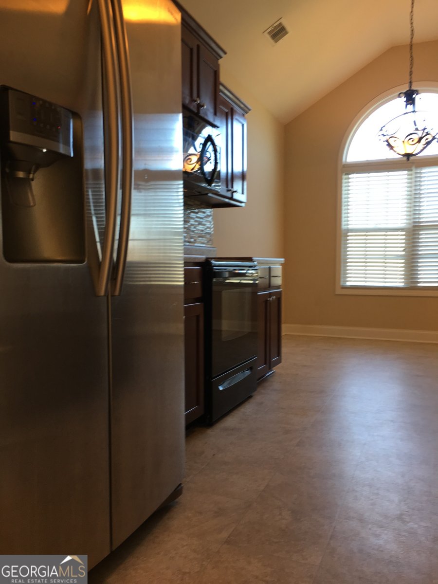 304 Boothill Court Statesboro - Photo 9