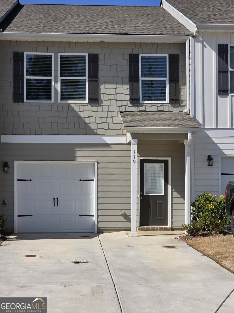 117 Village Green Drive Adairsville - Photo 1