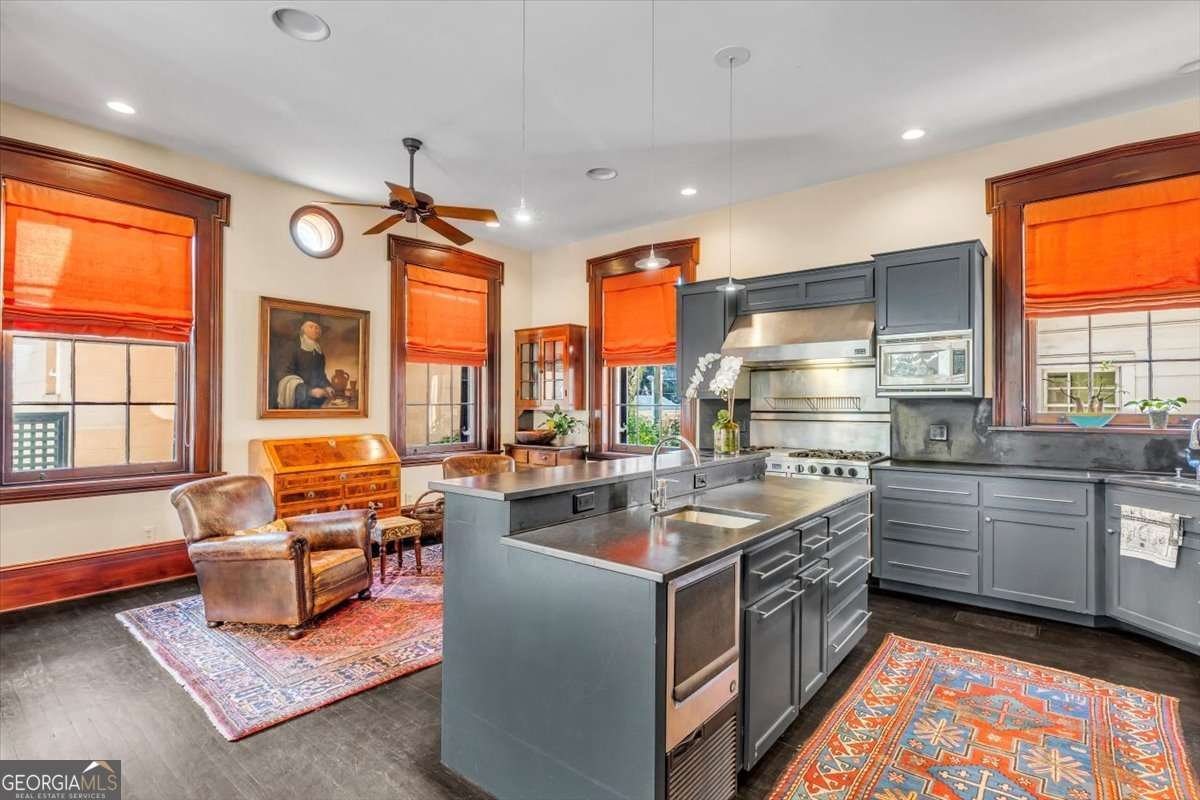 211 Charlton Street Savannah - Photo 15