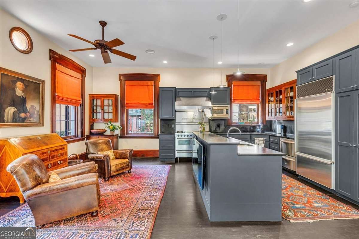 211 Charlton Street Savannah - Photo 16