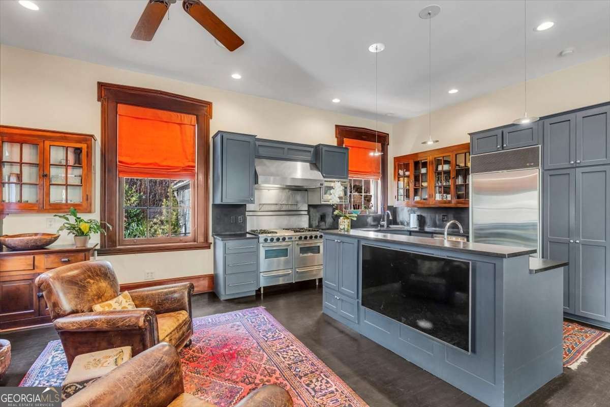 211 Charlton Street Savannah - Photo 17