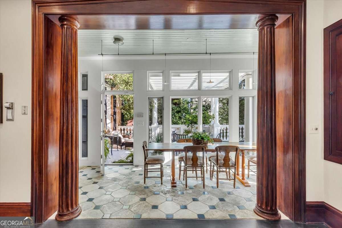 211 Charlton Street Savannah - Photo 19