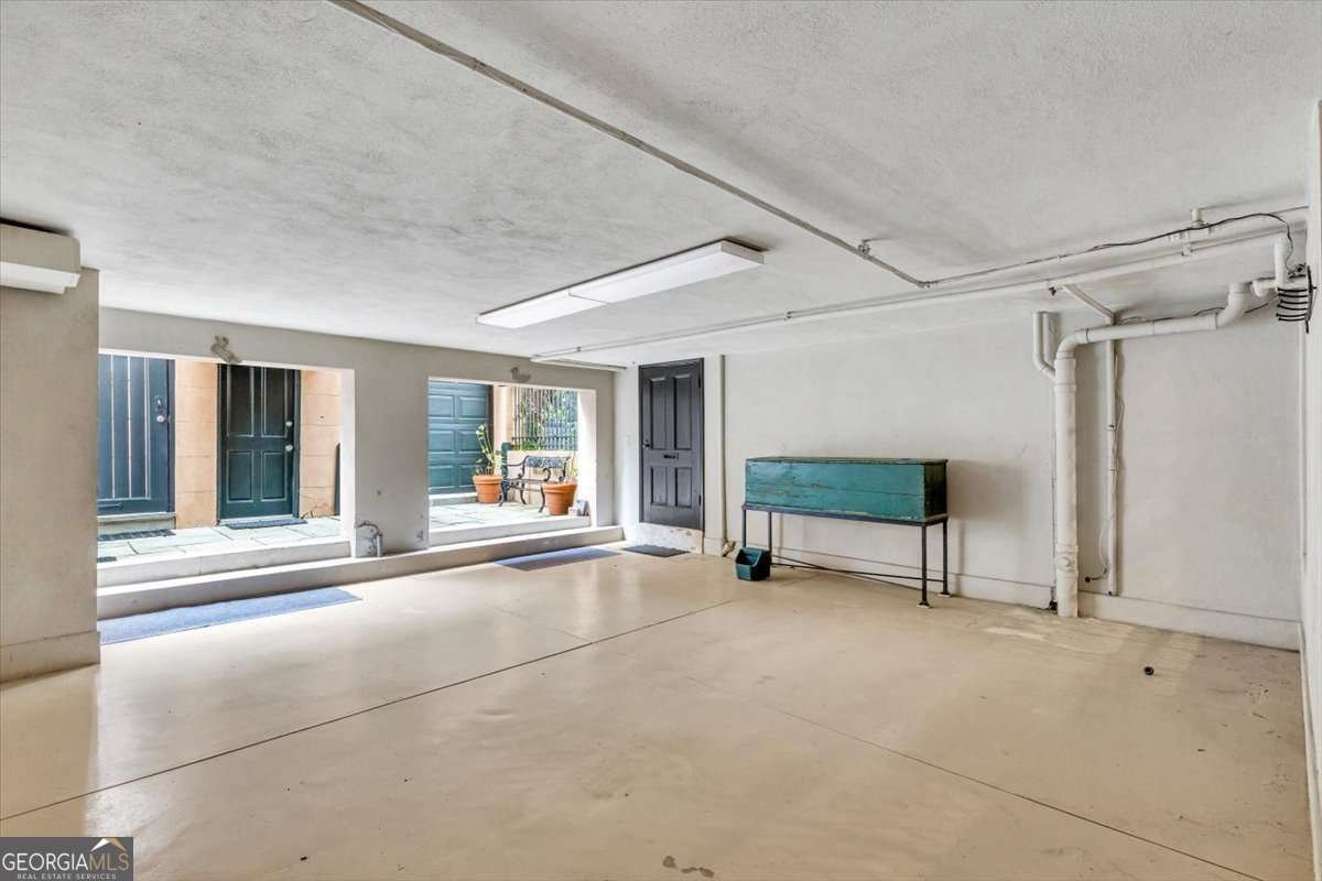 211 Charlton Street Savannah - Photo 48