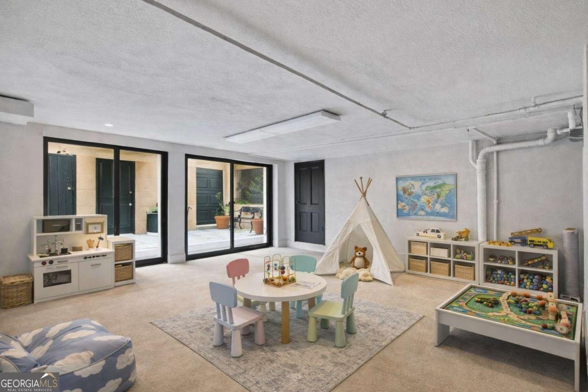 211 Charlton Street Savannah - Photo 49