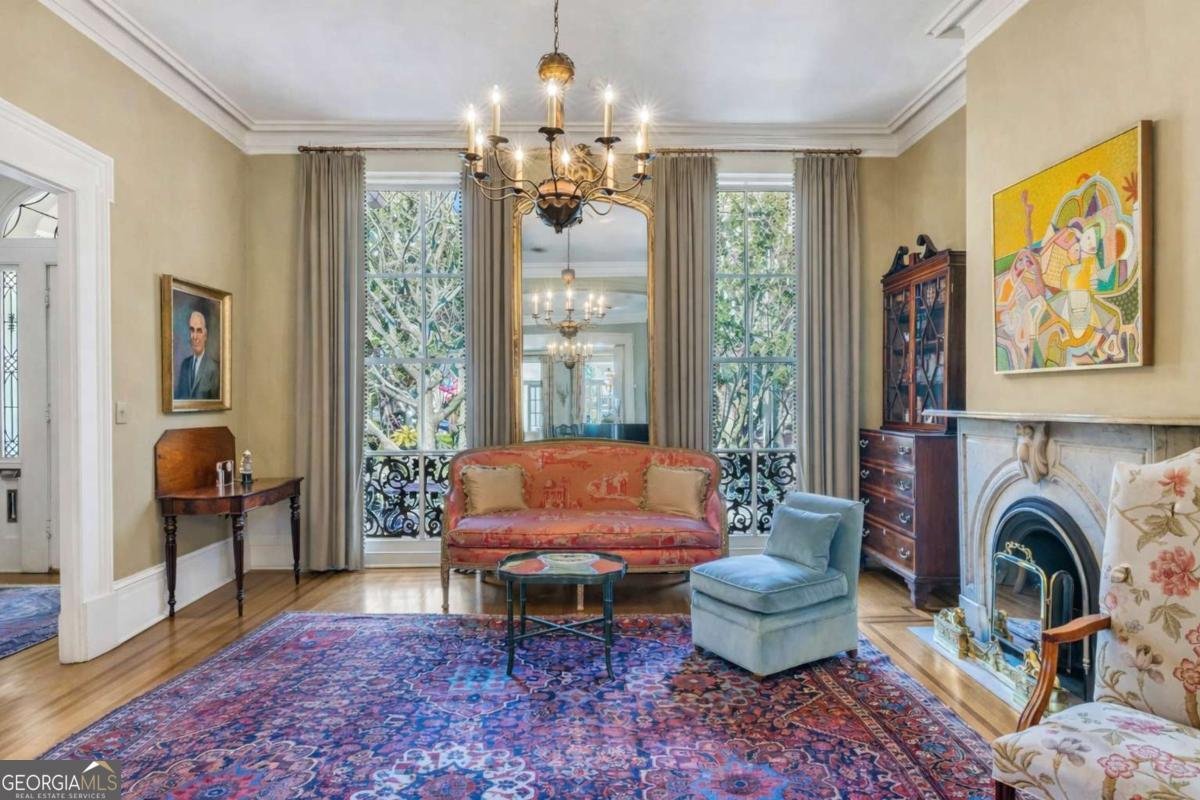 211 Charlton Street Savannah - Photo 9