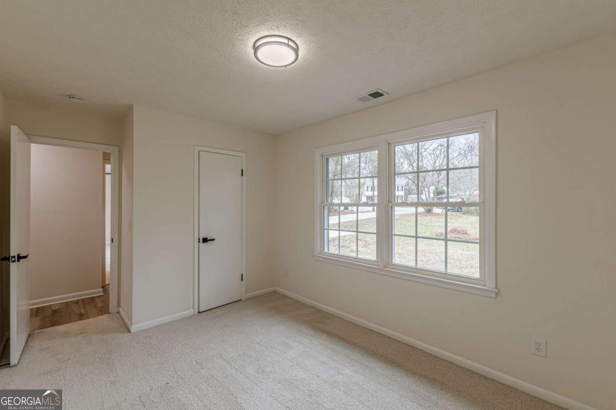 7498 Helms Court Jonesboro - Photo 13