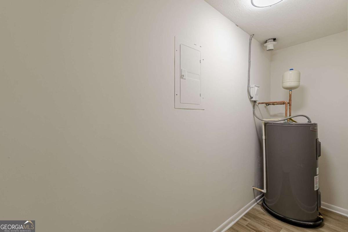 7498 Helms Court Jonesboro - Photo 45