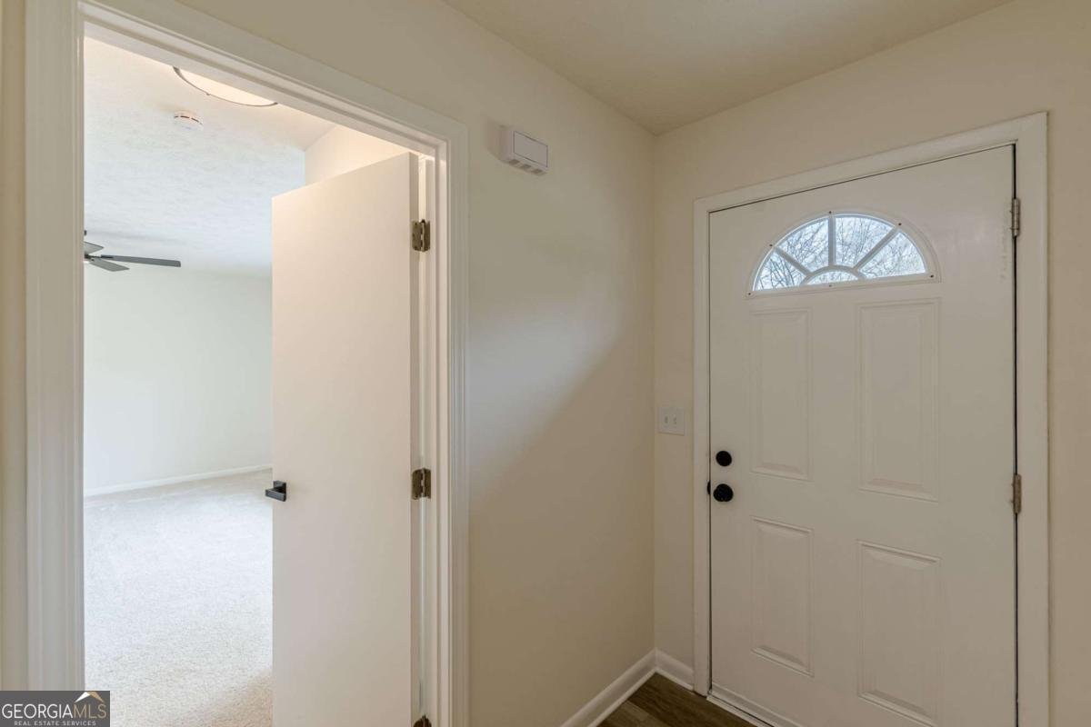 7498 Helms Court Jonesboro - Photo 6