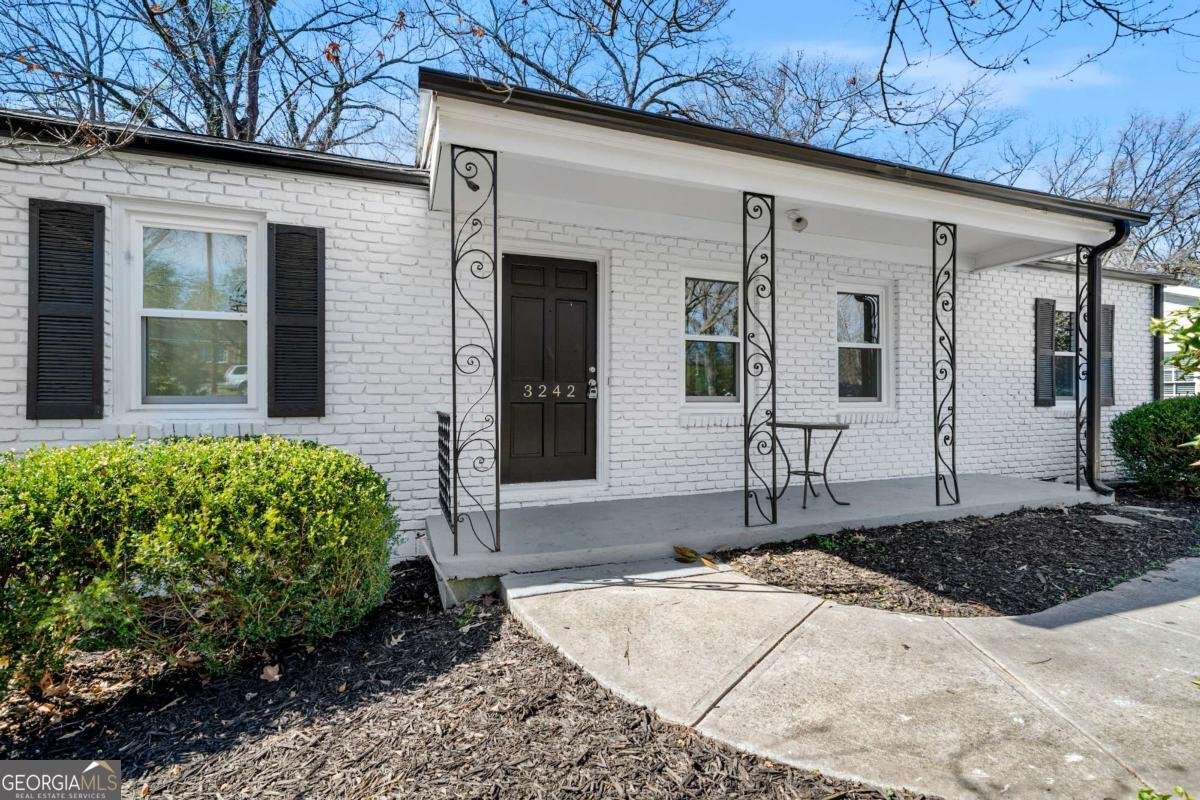 3242 Bagley Drive Atlanta - Photo 1