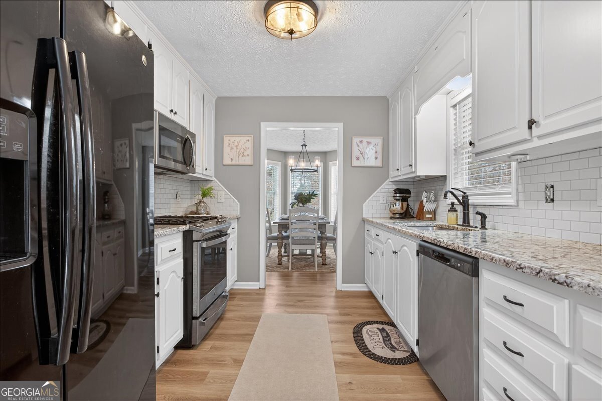 591 Cartersville Street Ball Ground - Photo 10