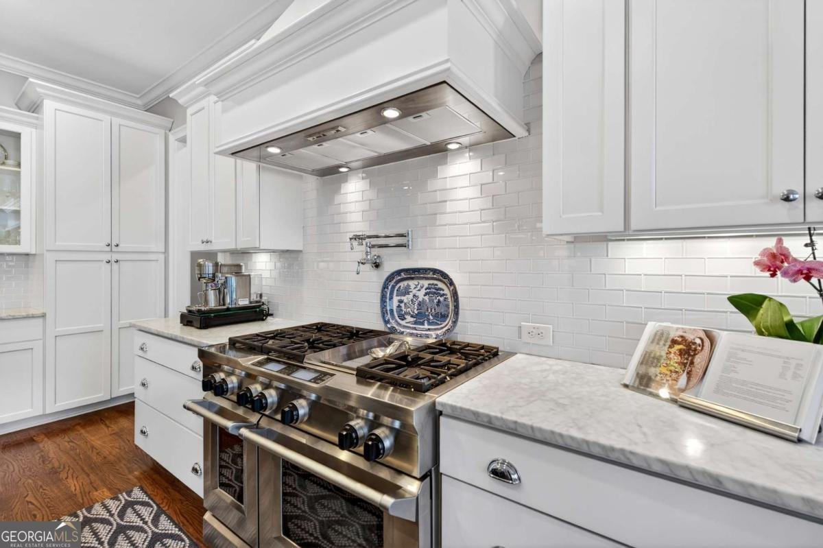 3114 Heybridge Lane Milton - Photo 17