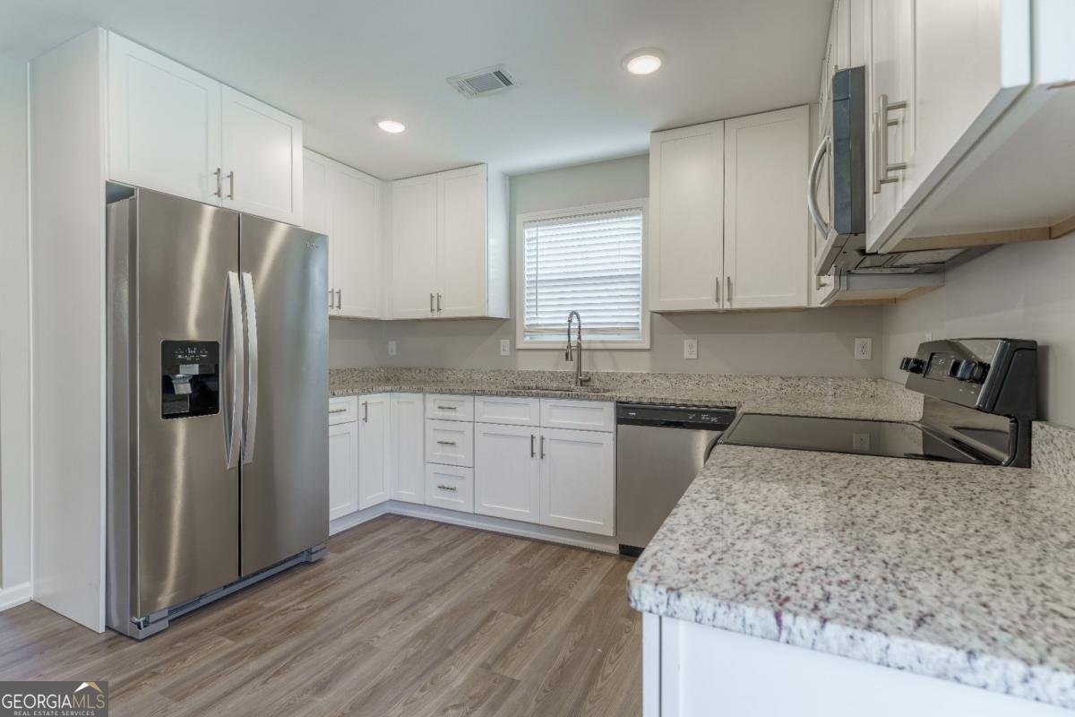 4780 Cantrell Road Flowery Branch - Photo 14