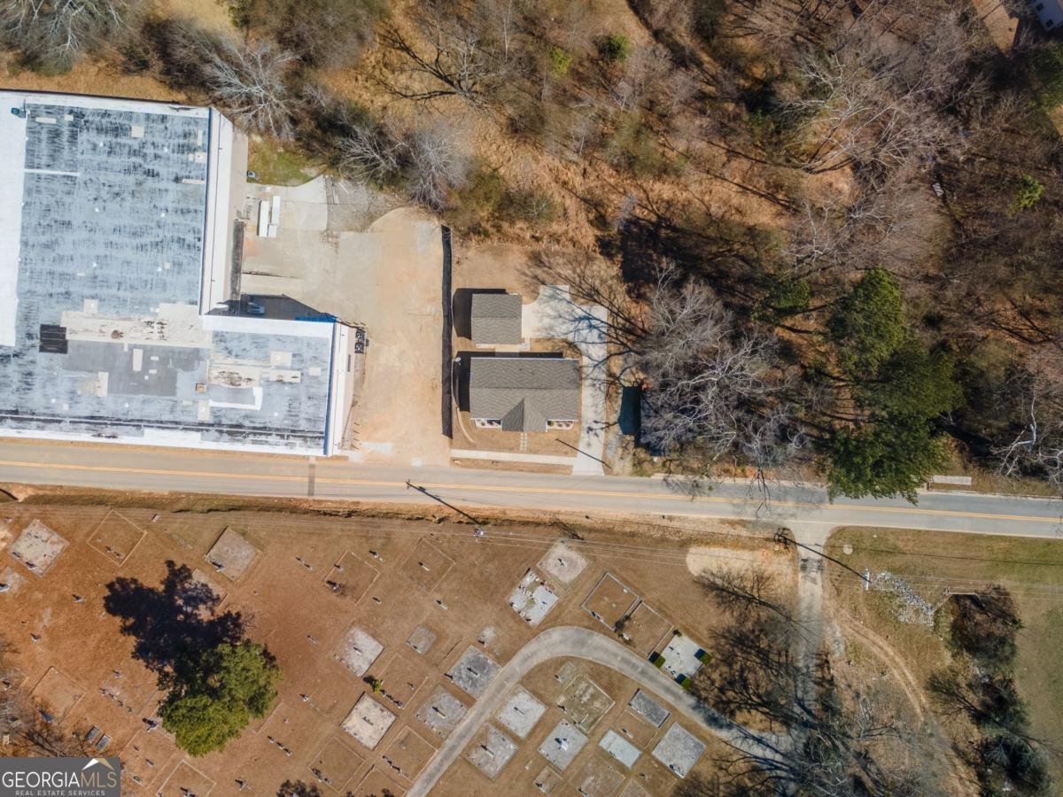 4780 Cantrell Road Flowery Branch - Photo 6