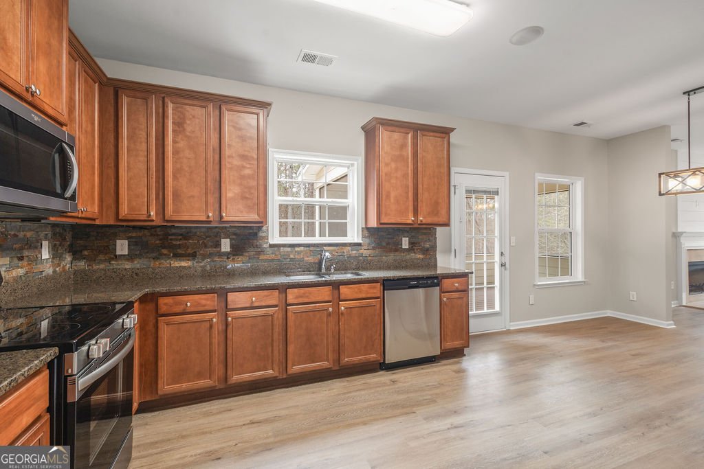 82 Bantry Park Drive Newnan - Photo 8