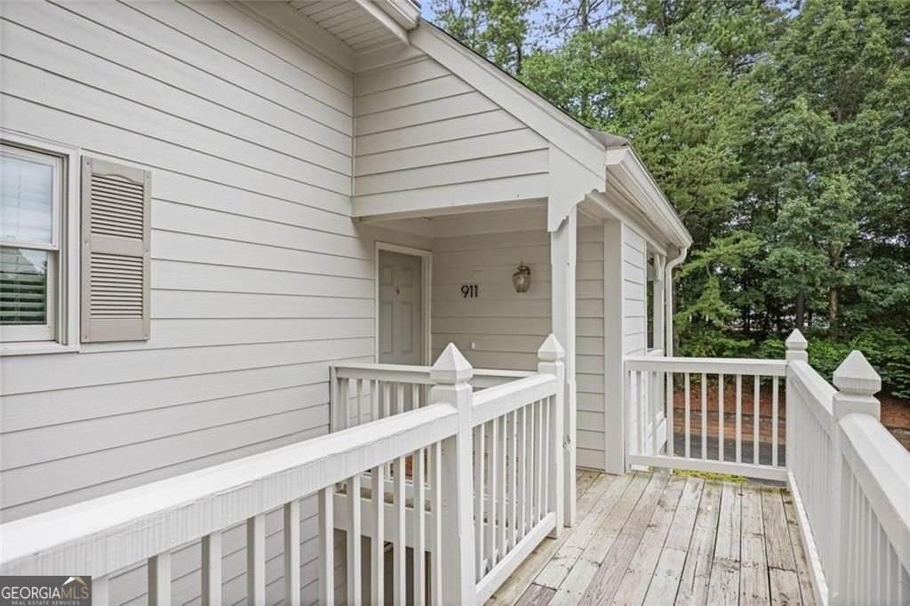 911 Hollyfax Circle Atlanta - Photo 11