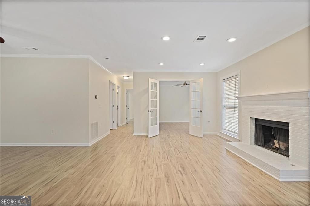 911 Hollyfax Circle Atlanta - Photo 14