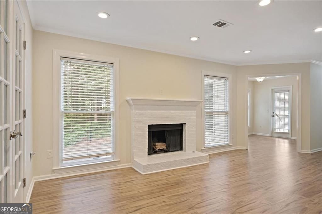 911 Hollyfax Circle Atlanta - Photo 16