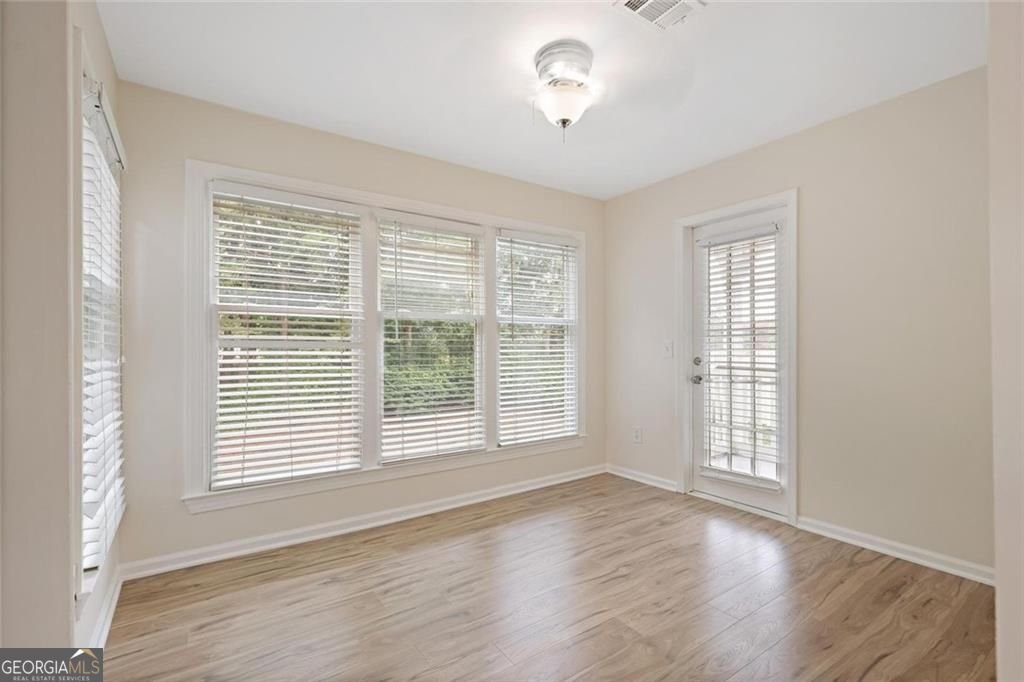 911 Hollyfax Circle Atlanta - Photo 18